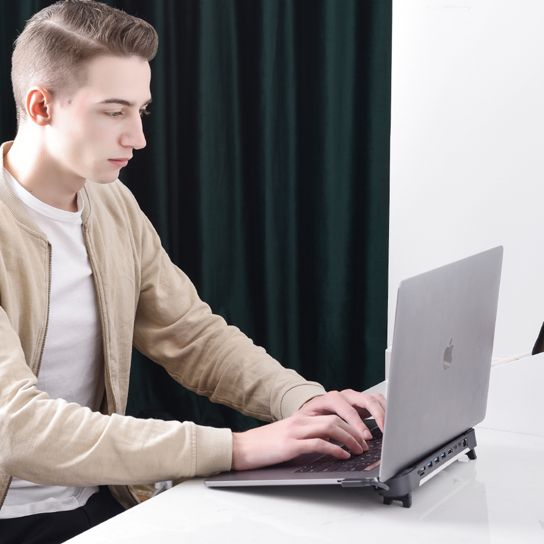 Laptop Docking Stand